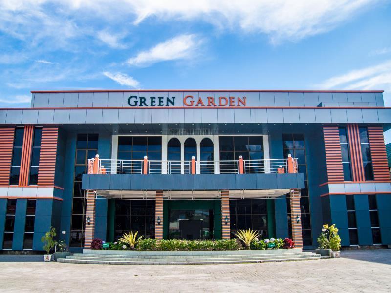 Green Garden Hotel Berastagi Exteriér fotografie
